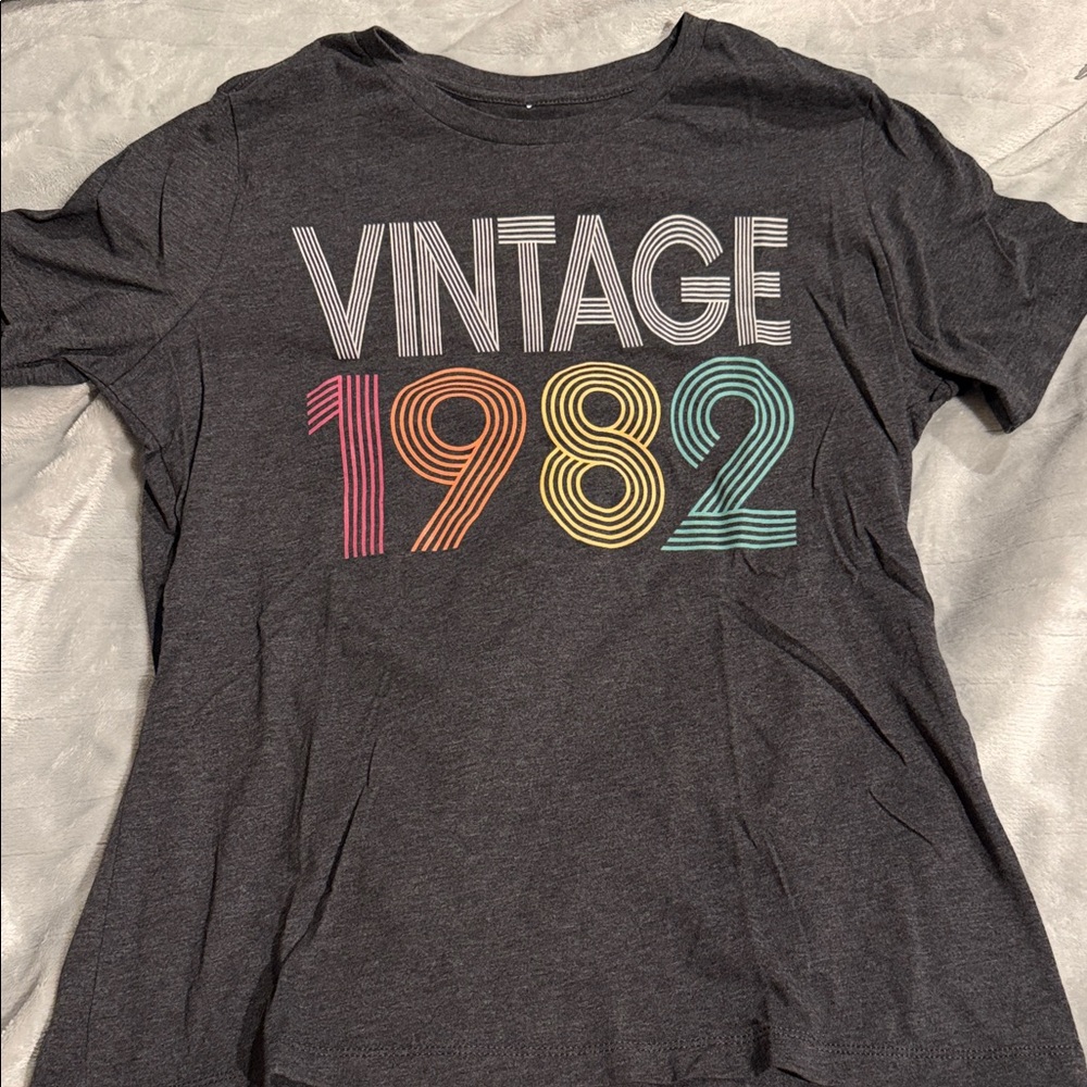 Vintage 1982 Graphic Women's Top - Black